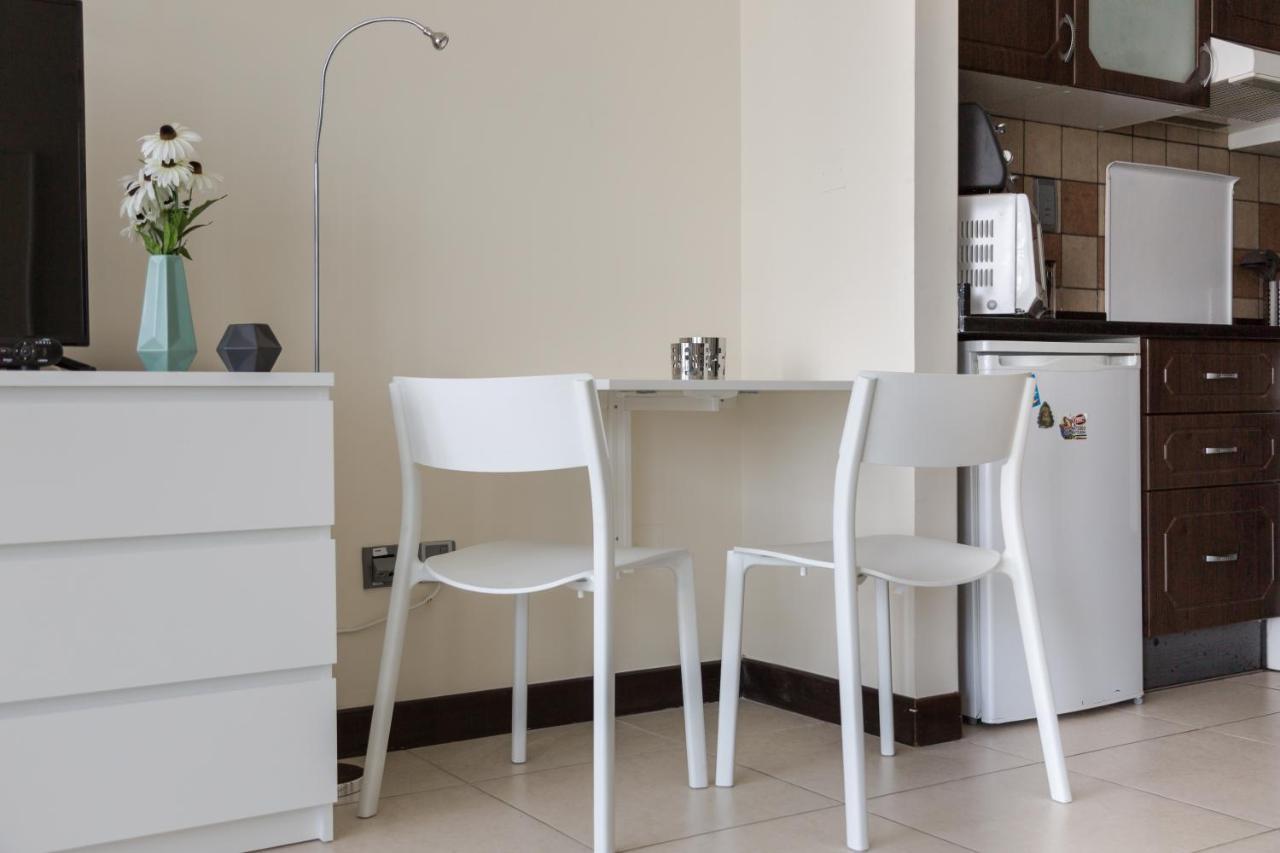 Higuests - Cozy Studio With Panoramic Views On The Lake Apartment ดูไบ ภายนอก รูปภาพ